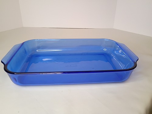 Pyrex cobalt blue 233 - pyrex,